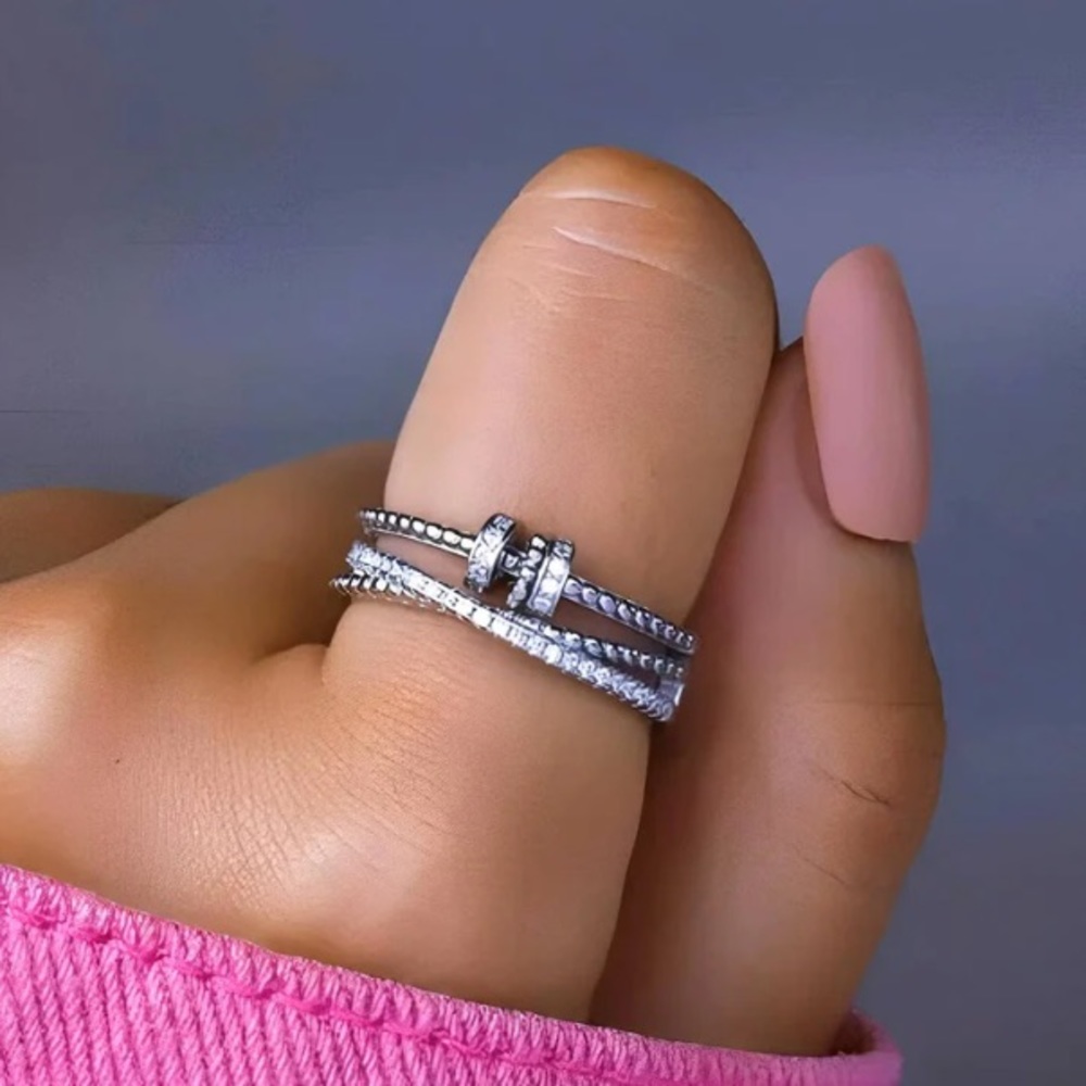 Beautiful & Calming Fidget Ring
ADJUSTABLE (One Size Fits All)